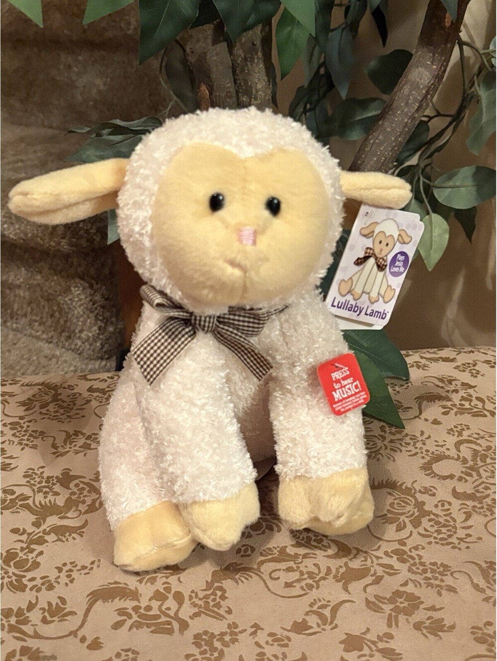 Gund Lullaby Lamb 8” Musical Plush Plays Jesus Loves Me
